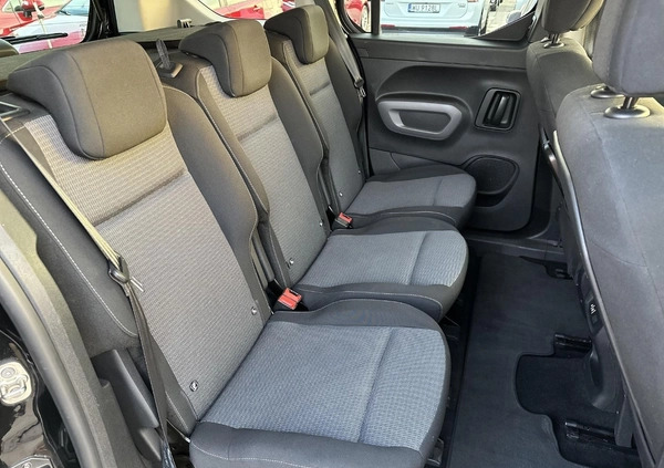 Toyota Proace City Verso cena 104900 przebieg: 76614, rok produkcji 2020 z Janowiec Wielkopolski małe 277
